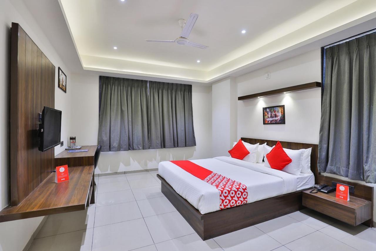 Oyo 16604 Hotel Sparsh Inn Ahmedabad Eksteriør bilde