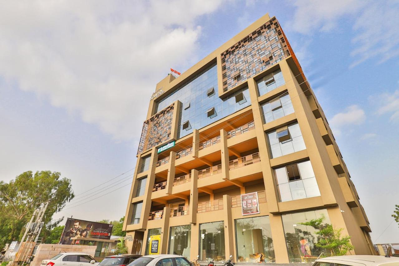 Oyo 16604 Hotel Sparsh Inn Ahmedabad Eksteriør bilde