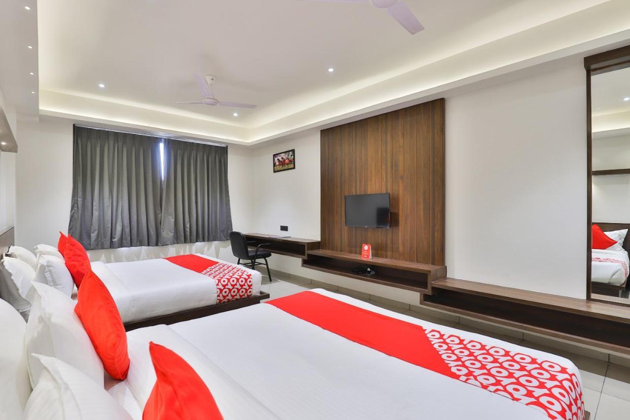 Oyo 16604 Hotel Sparsh Inn Ahmedabad Eksteriør bilde