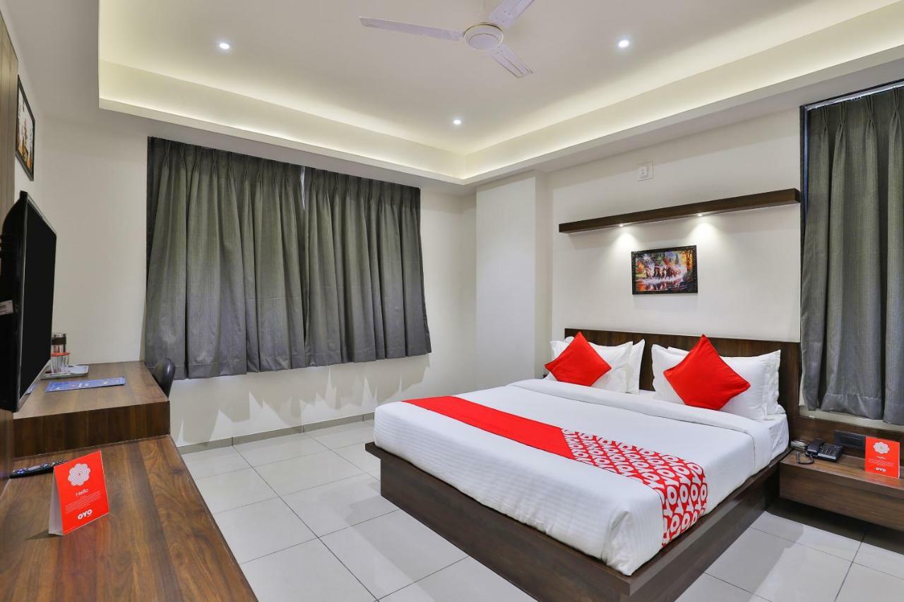 Oyo 16604 Hotel Sparsh Inn Ahmedabad Eksteriør bilde