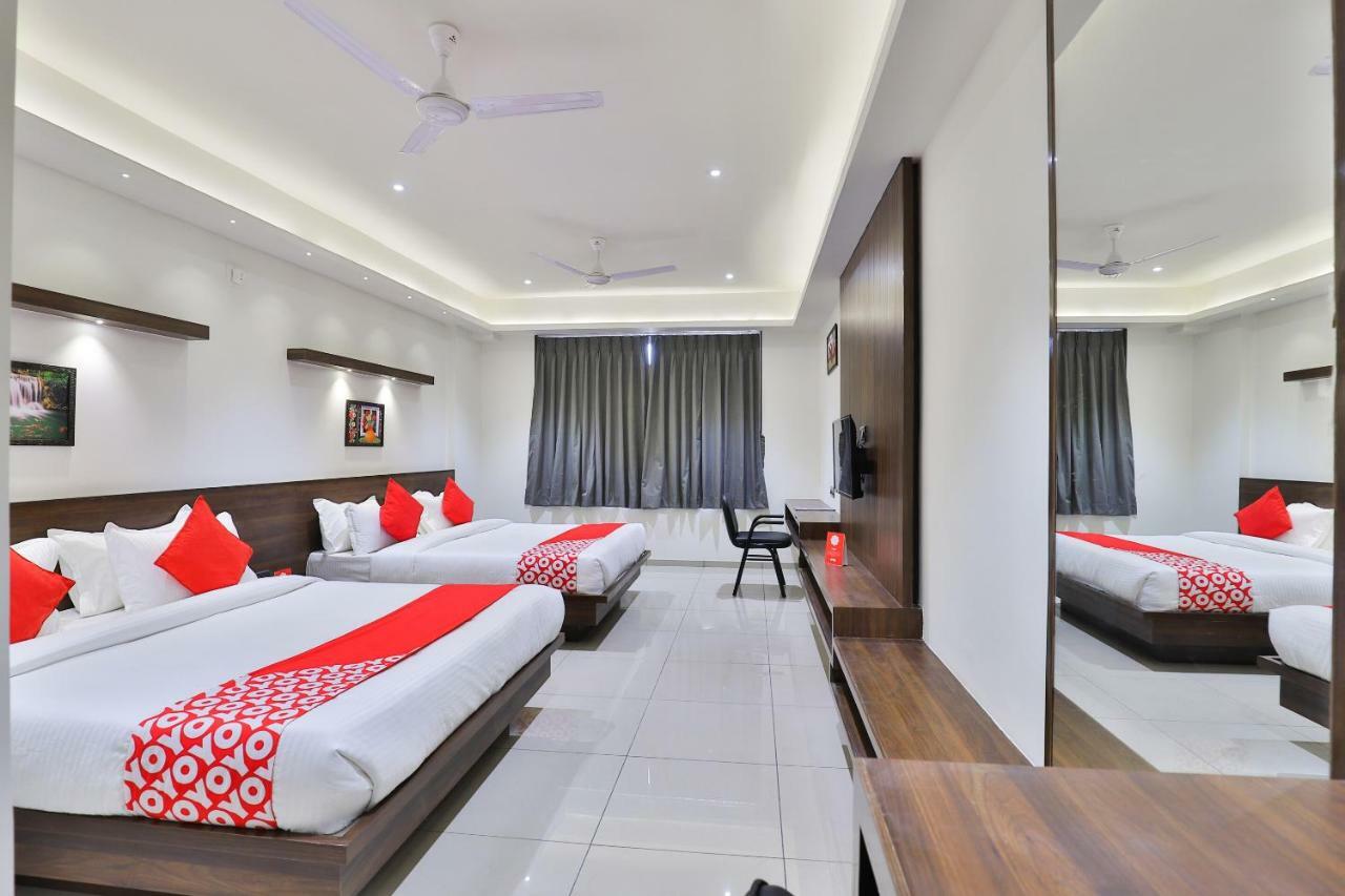 Oyo 16604 Hotel Sparsh Inn Ahmedabad Eksteriør bilde